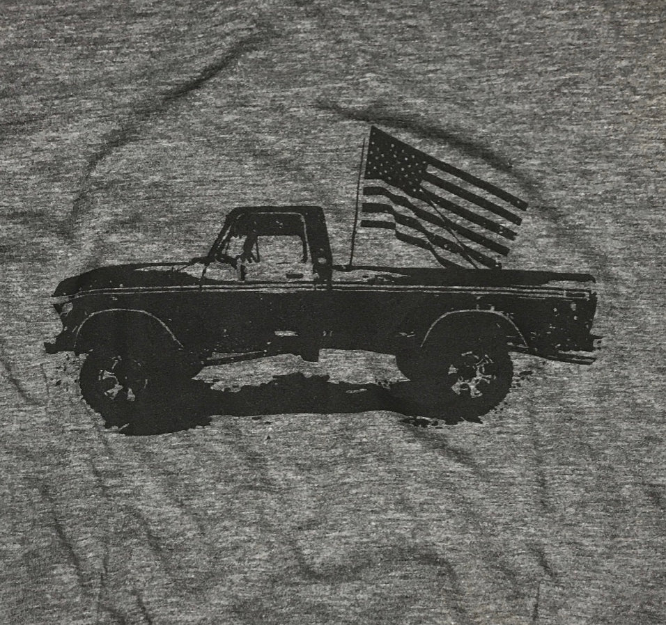 Men's Classic American Flag Truck Tri-Blend T-Shirt (Heather Gray)